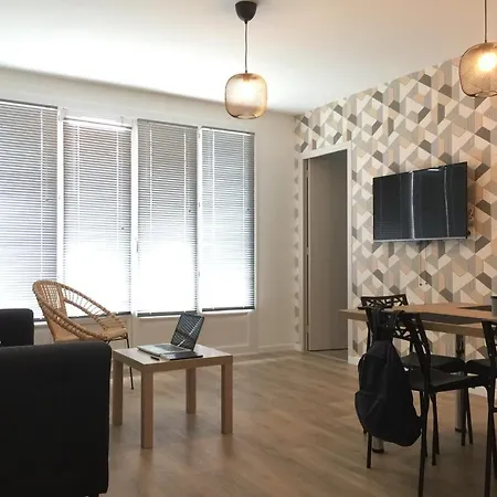 Apartment Appt 4 Avec Balcon, Spinelle *