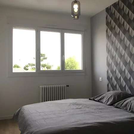 Appt 4 Avec Balcon, Spinelle Apartment